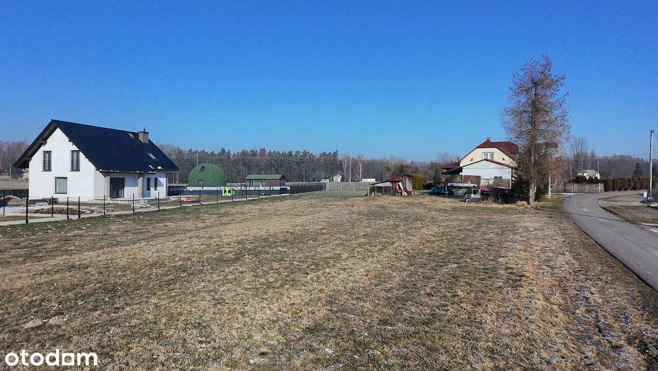 Działka płaska, dojazd asfaltowy, media w granicy, 9a- 165 tyś - Pełny obrazek: 4/7