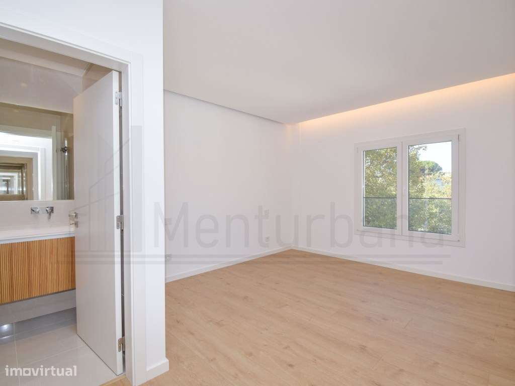 FABULOSA PENTHOUSE JUNTO À PRAIA DA PAREDE - CASCAIS-25