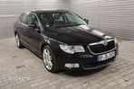 Skoda Superb 2.0 TDI DSG Exclusive - 2