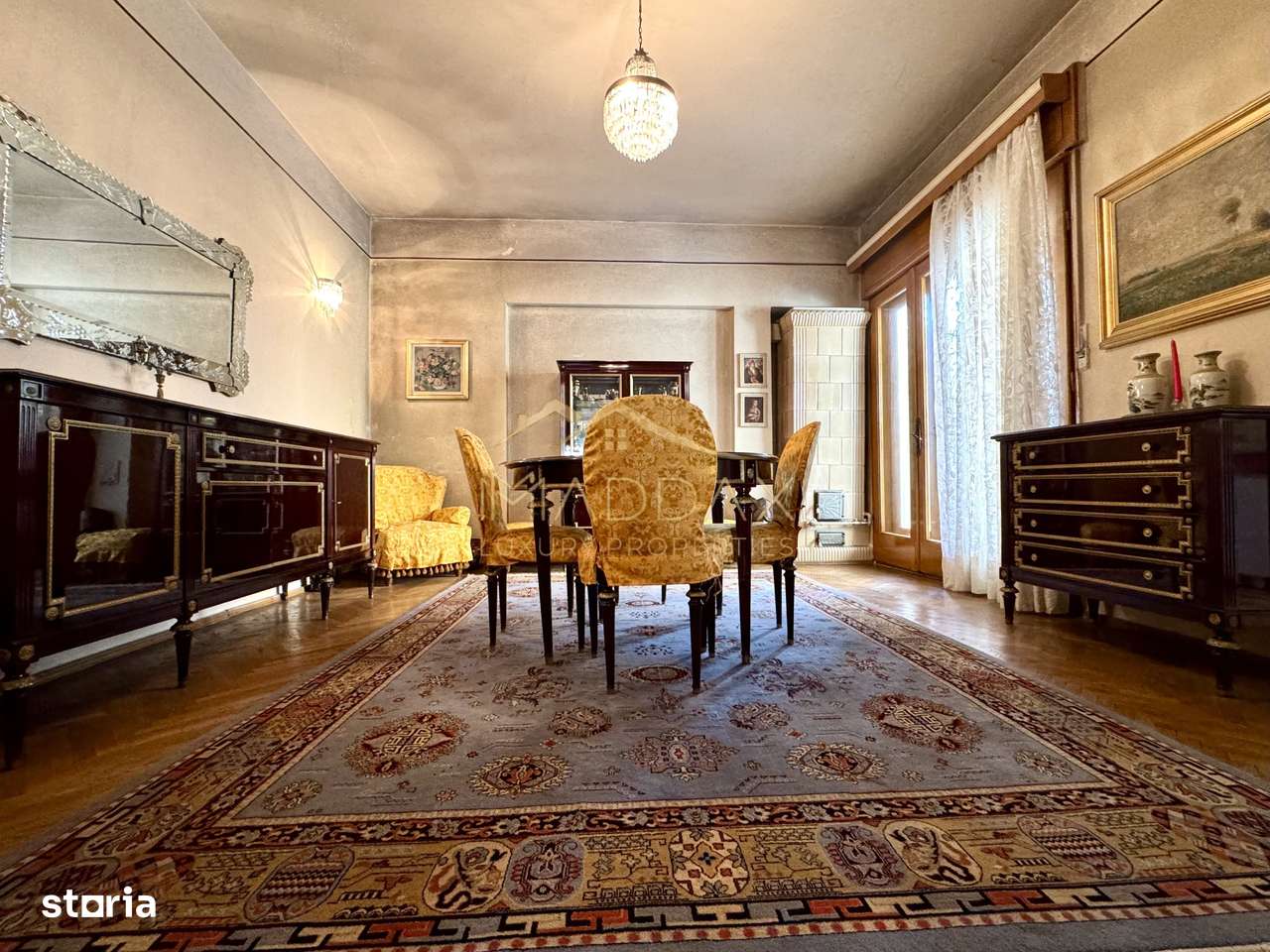 Vila cu 6 camere *310mp*  + Garaj // Primăverii-1