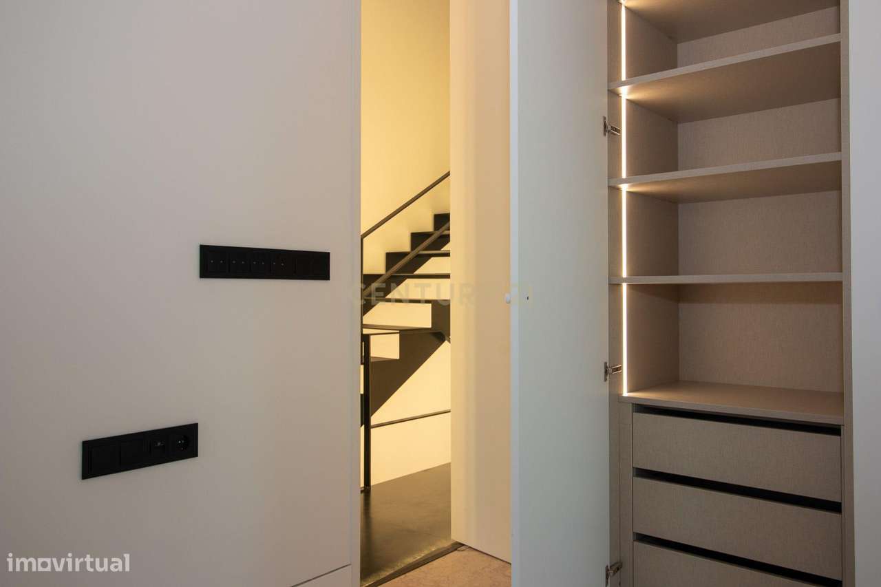 MORADIA T3 NO CORAÇÃO DE MAFRA – ESPAÇO, LUZ E SOFISTICAÇÃO-41