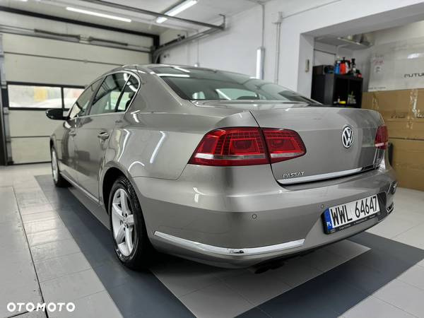 Volkswagen Passat 1.4 TSI Comfortline - 12