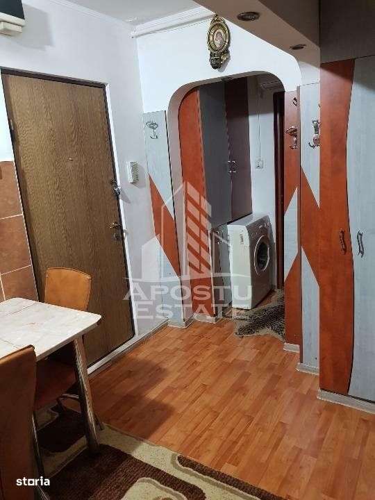 Apartament  cu 2 camere, decomandat, situat in  zona Iosefin - Imagine principală: 4/9