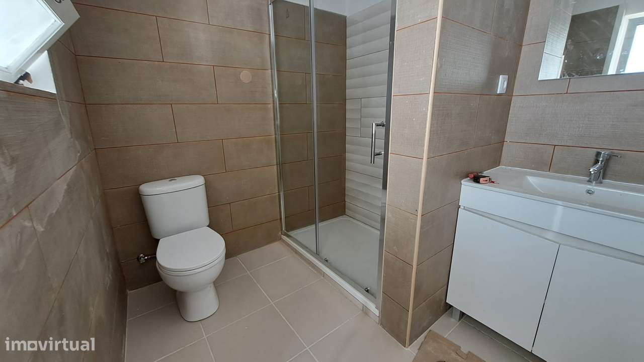 Moradia Bi-Familiar em Vila Verde-13