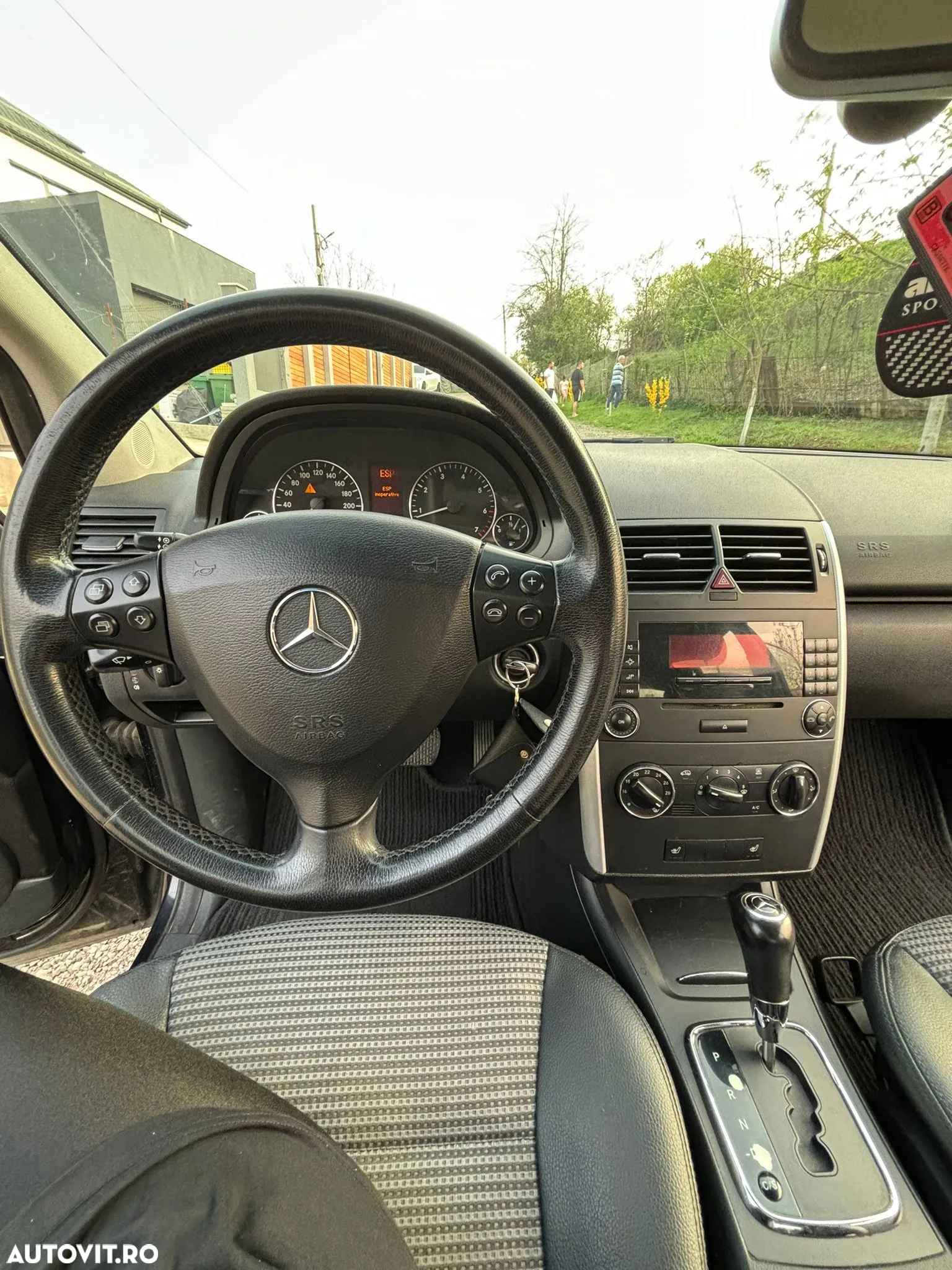 Mercedes-Benz A - 11