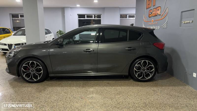 Ford Focus 1.5 EcoBlue S&S ST-LINE - 42