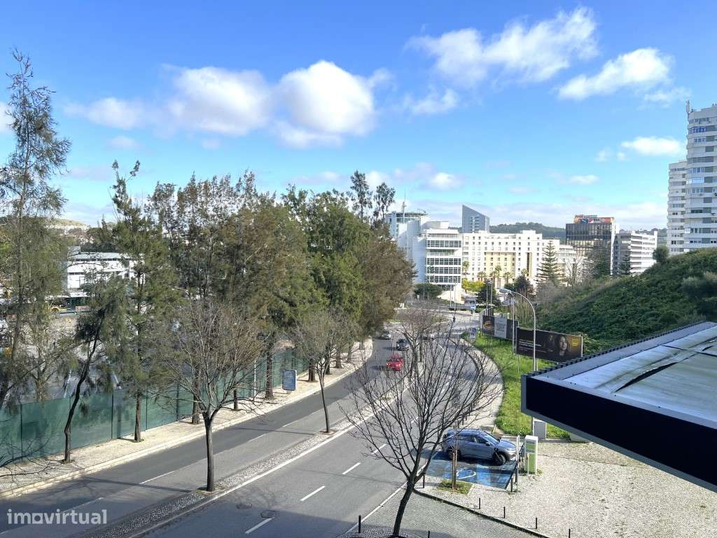 Escritório para arrendamento em Miraflores com 249 m2 - Grande imagem: 5/11