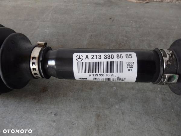 PÓŁOŚ PRAWY PRZÓD MERCEDES W213 W253 A2133308605 - 2