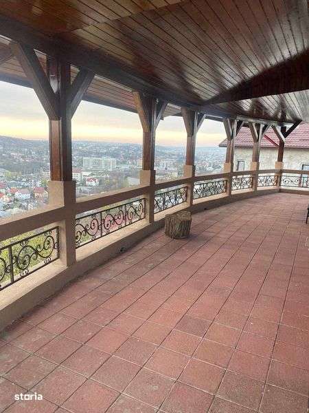 vand vila zona bucium plopii fara sot - Imagine principală: 4/8