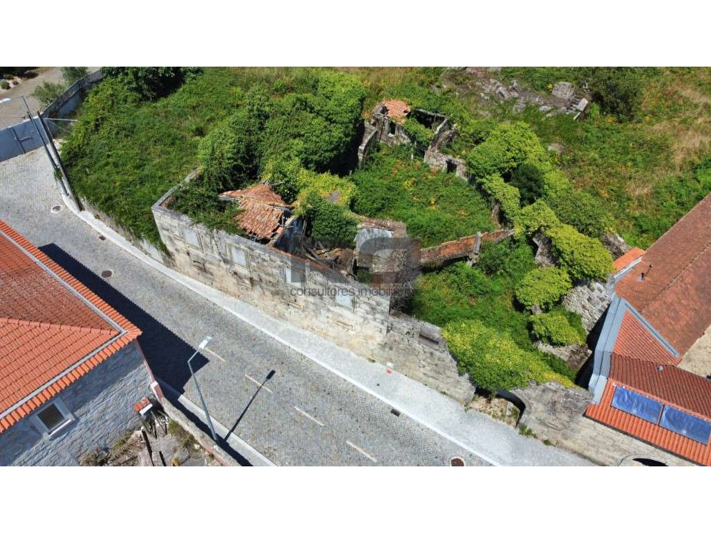 Invista no Seu Sonho: Enorme terreno com charme rústico - Grande imagem: 5/9