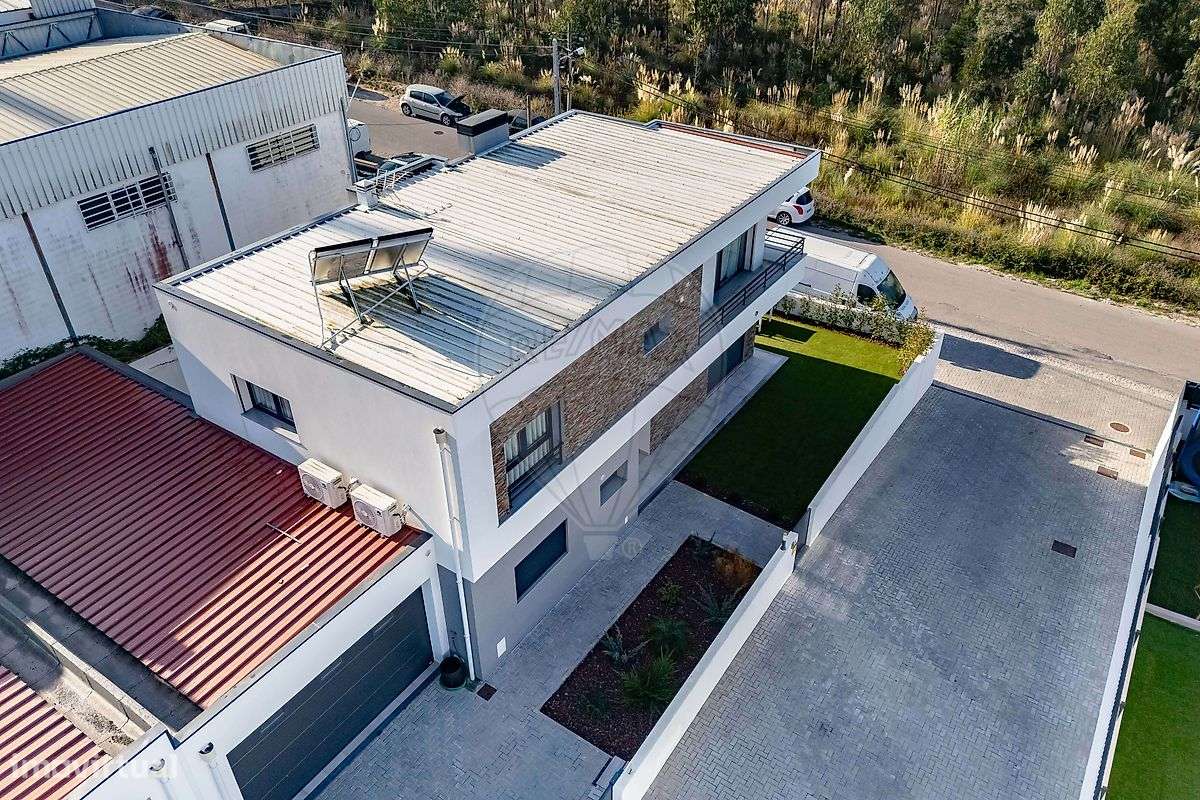 Moradia T4 para venda-40