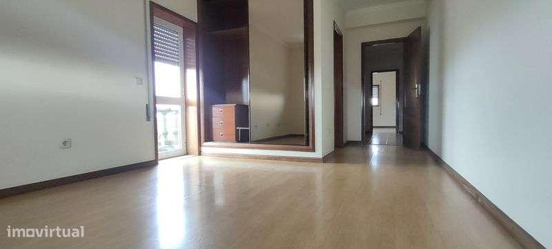 Arrenda-se Apartamento T3 Oiã - Grande imagem: 5/8