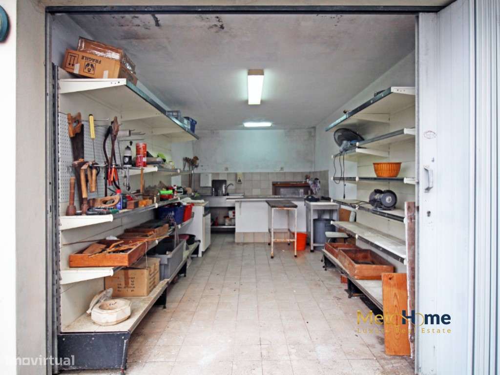 Moradia de 4 frentes em Perosinho-47