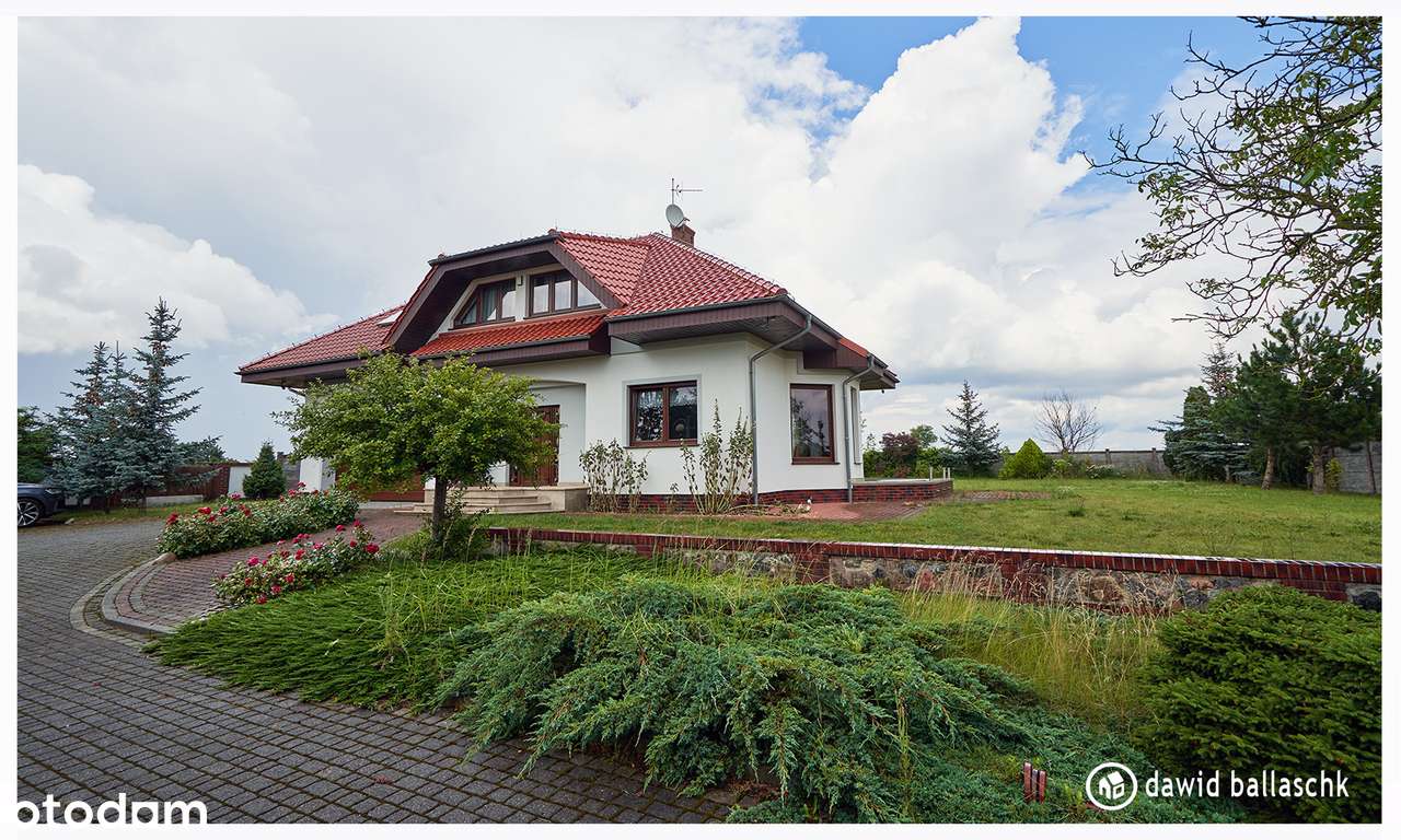 REZERWACJA! Cudowna posiadłość, blisko jeziora, duża działka 6740m2-5