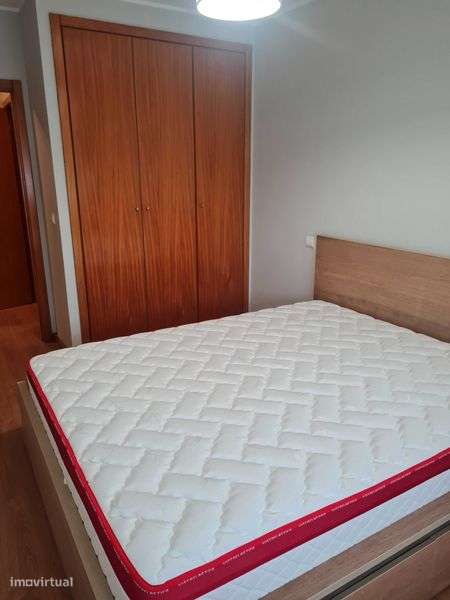 T2 para Arrendamento em Leça do Balio — 1.000 €/mês — Com Garagem - Grande imagem: 4/8