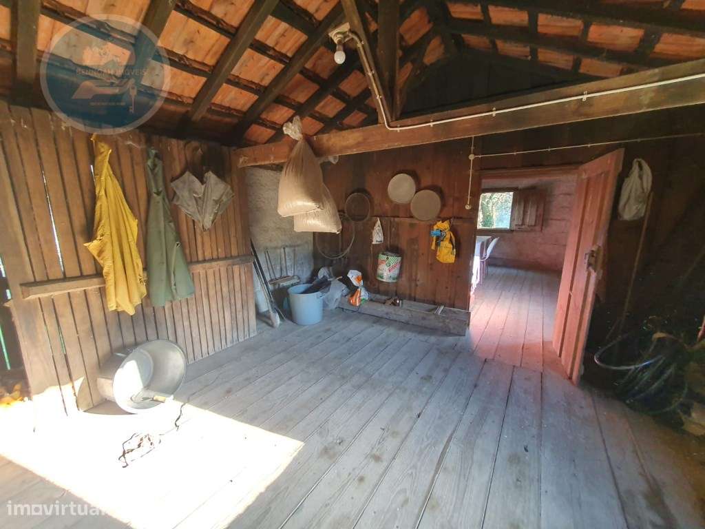 Quinta à venda, localizada no Lugar de Água Redonda, Cabeceiras de ...-21