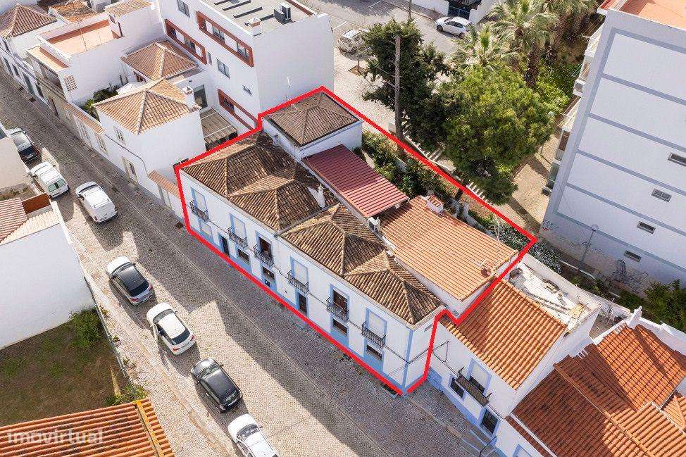 Casa Espetacular em Tavira com Jardim e Garagem - 1.100.000€ - Grande imagem: 2/36