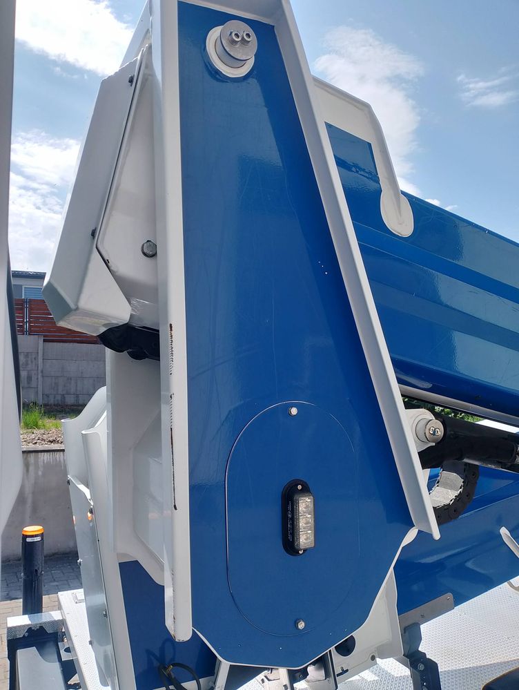 Podnośnik Koszowy Zwyżka 24 Metry Versalift vtx 240 Pilot ! - zdjęcie 13