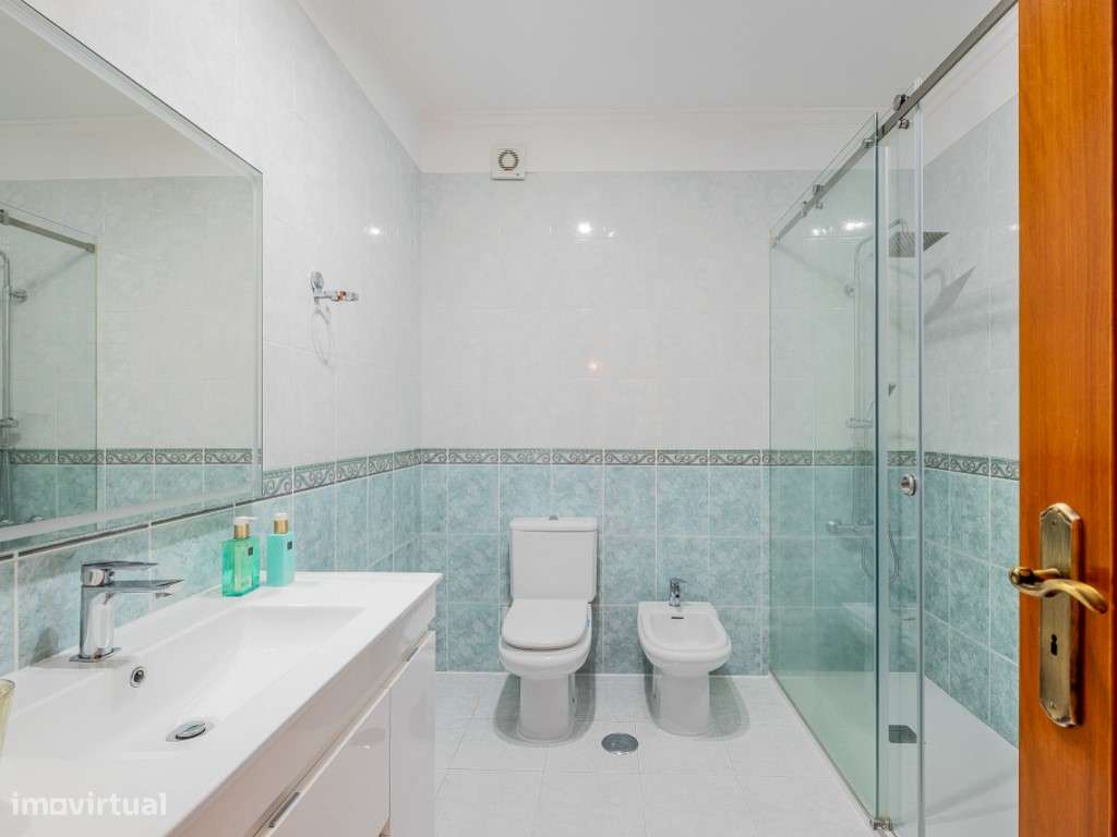 Apartamento T2 com terraço de uso exclusivo-14