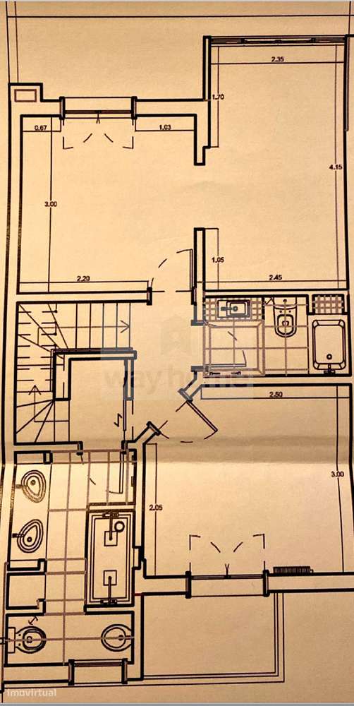 Moradia T3+1 | Sotão e Cave | Remodelada | Pátio Exterior | Amoreira |-39