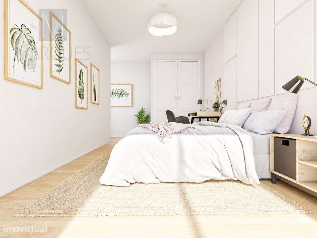 Apartamento T3 com Arrecadação em Santa Marta do Pinhal - Corroios-6