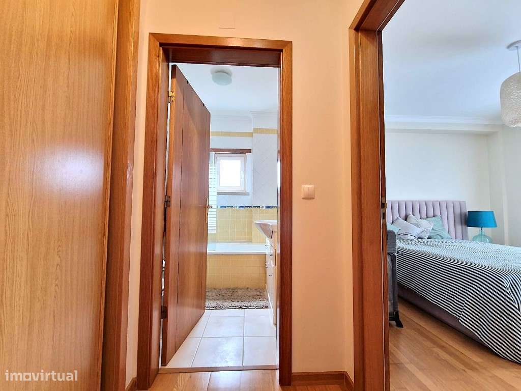 Apartamento T3 em Sesimbra com boas áreas-8