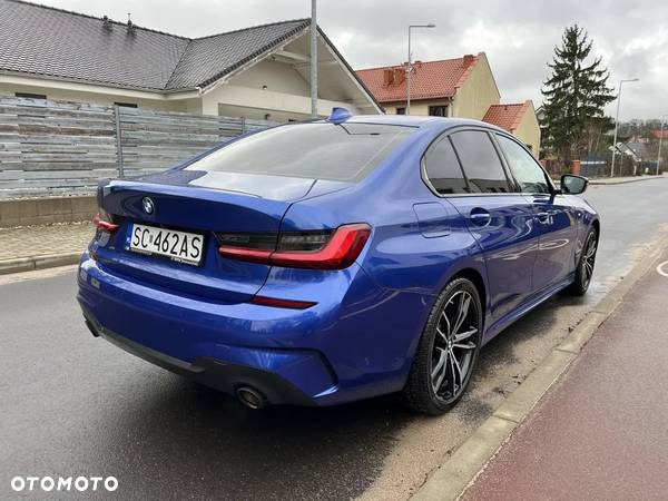 BMW Seria 3 318i M Sport - 10