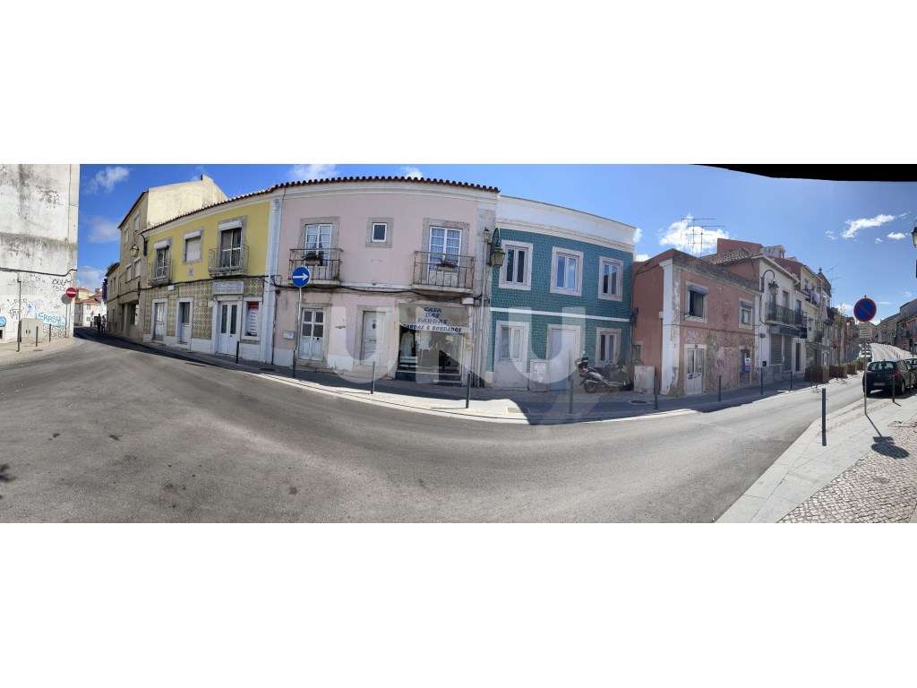 Moradia para reconstruir em Zona Histórica de Odivelas, com projeto... - Grande imagem: 5/5