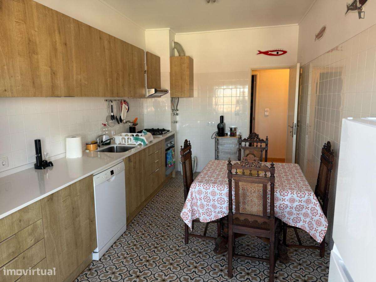 Quarto - localizado em Pontinha Lisbon - Grande imagem: 3/16