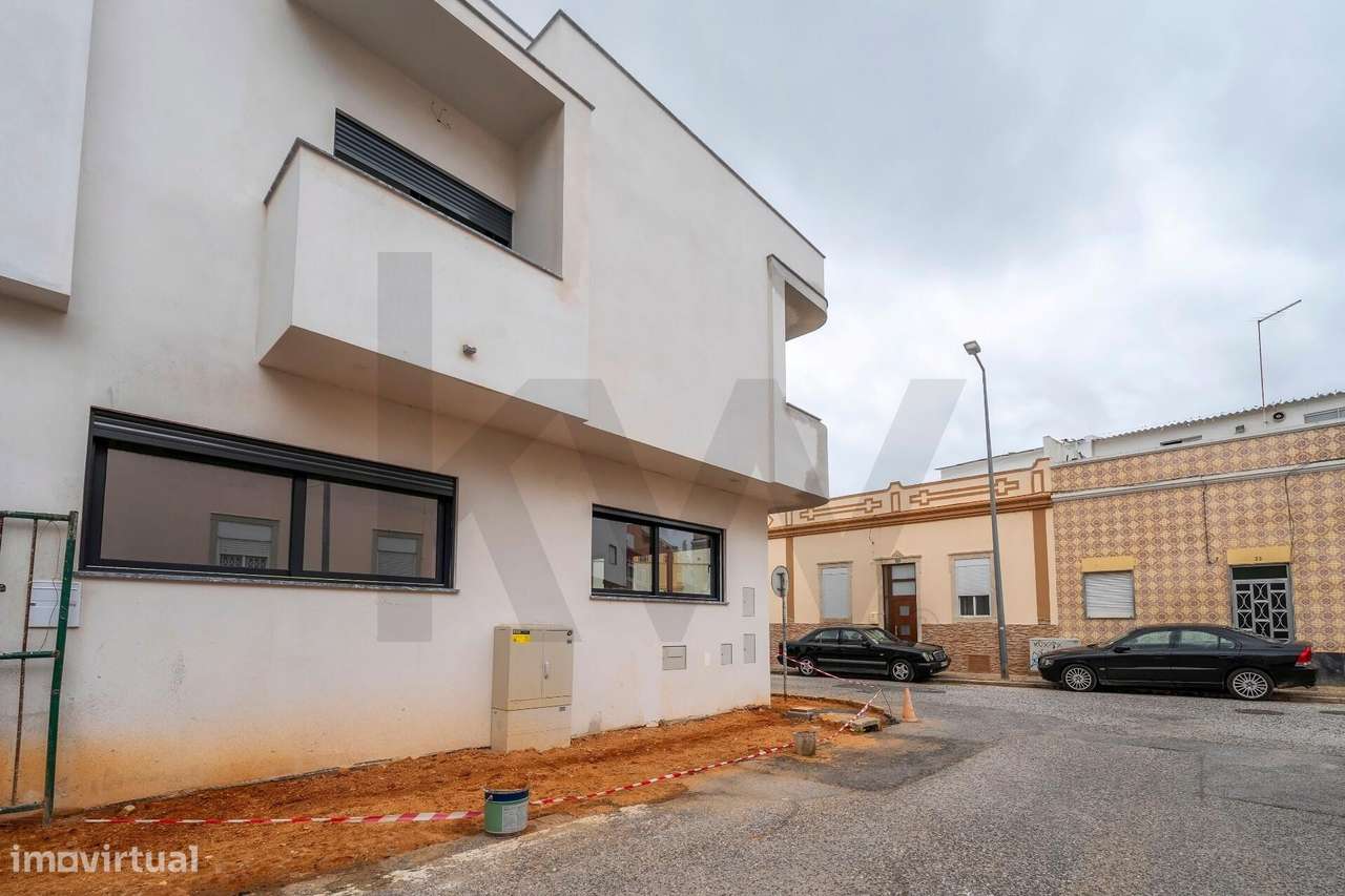 Moradia T3 | Nova | Garagem | Terraço | Alto Rodes - Faro - Grande imagem: 3/49