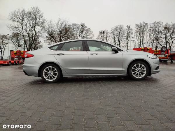 Ford Fusion - 6