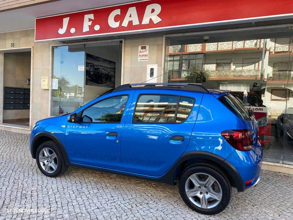 Dacia Sandero 0.9 TCe Stepway - 4