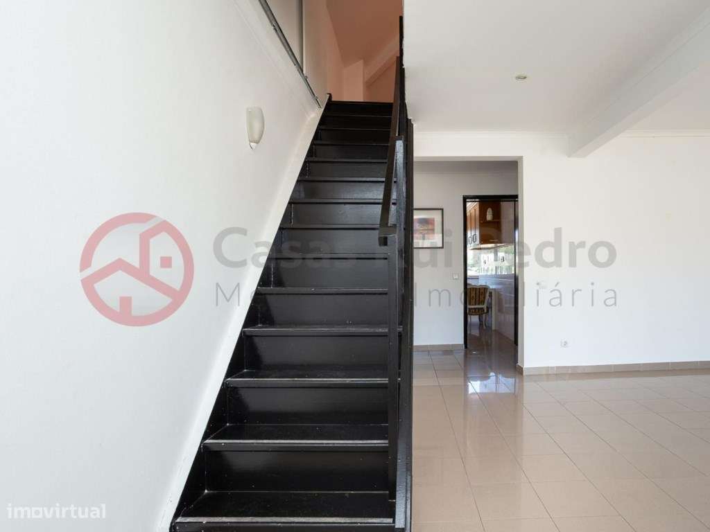 Apartamento T2 dúplex com vista rio, no Beato em Lisboa-24