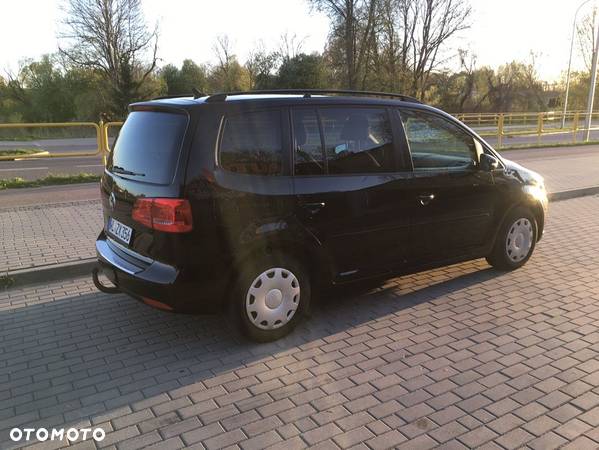 Volkswagen Touran 1.6 TDI DPF Comfortline - 3