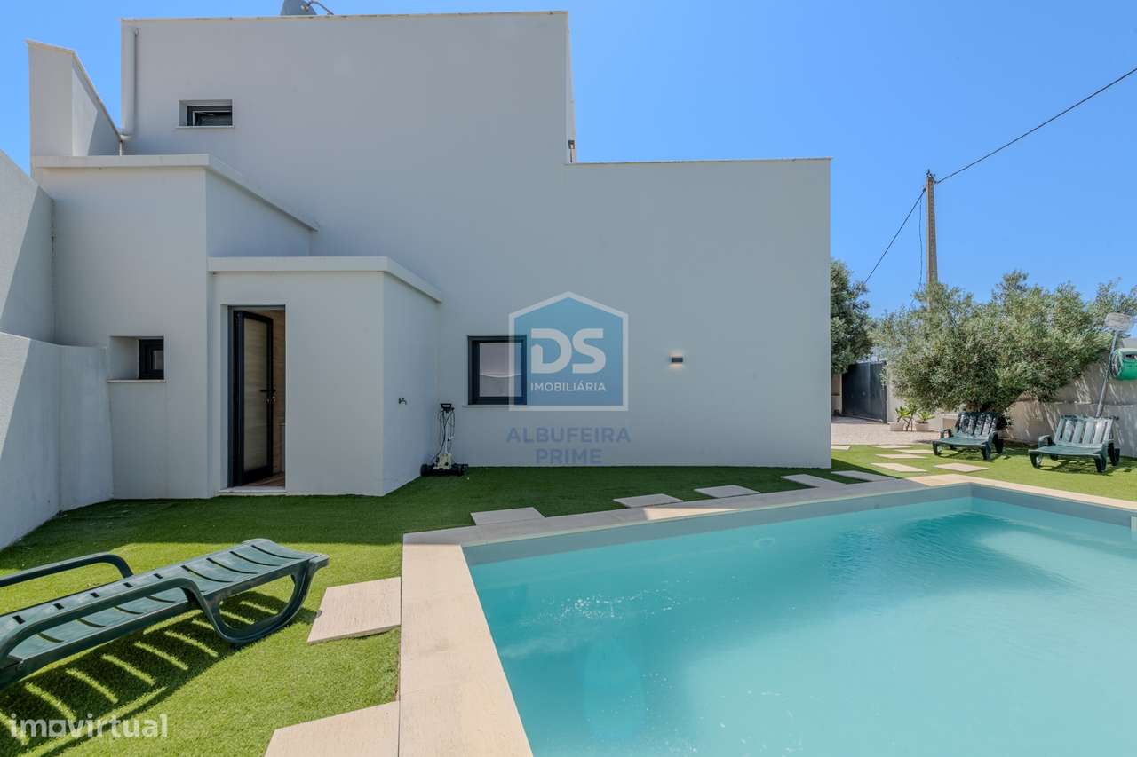 Moradia T4 Venda em Santa Bárbara de Nexe,Faro-48