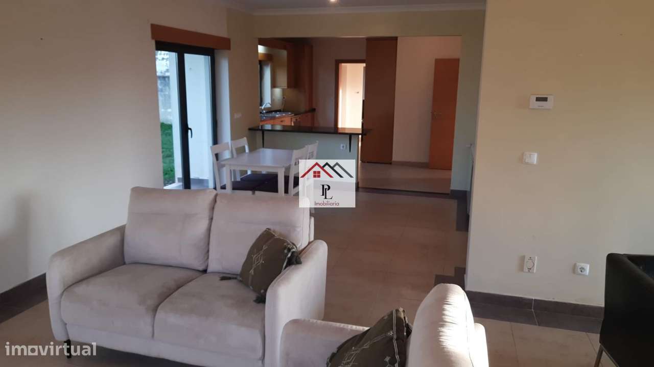 Moradia  T4 isolada inserida num lote de 700m2 em Penela  (V907MS)-4