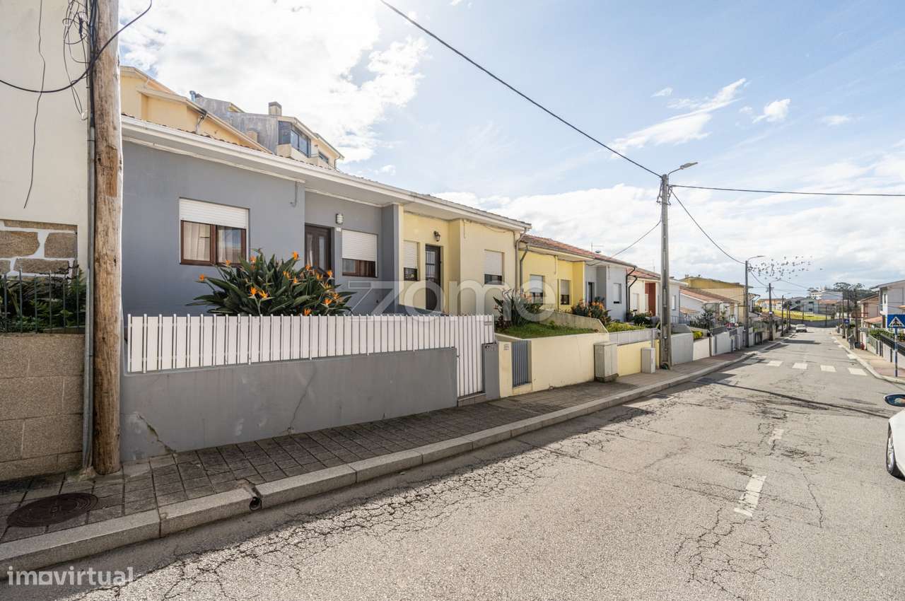 Moradia Térrea T2, Baguim do Monte, Com Inquilinos - Grande imagem: 2/8