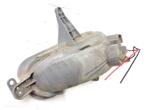 LAMPA ZDERZAKA TYŁ LEWA HYUNDAI i30 (FD) 2007 - 2012 2.0 CRDi 103 kW [140 KM] olej napędowy 2007 - - 3