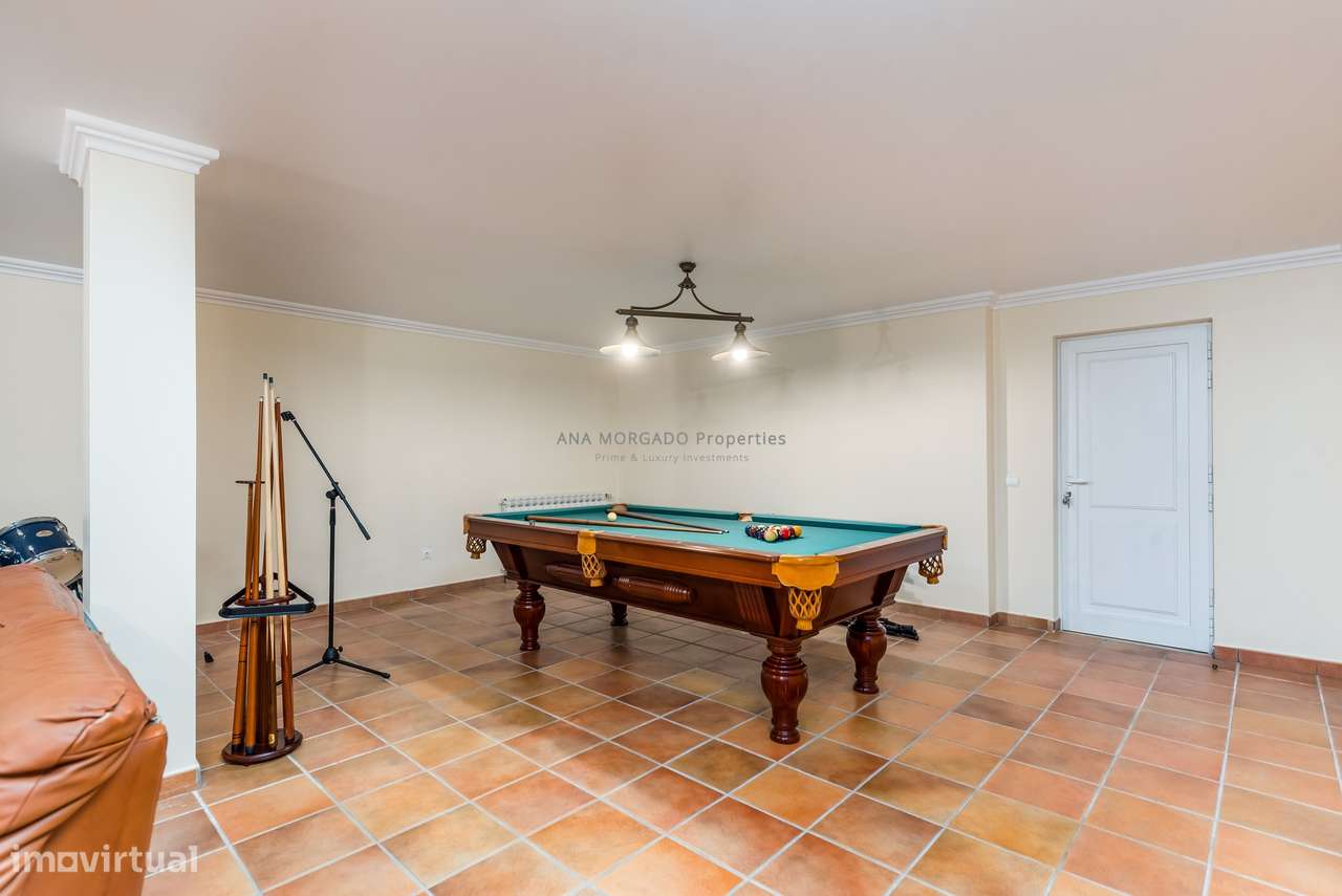 Moradia T4+1 Geminada na Quinta da Beloura — Luminosidade, Conforto e-52