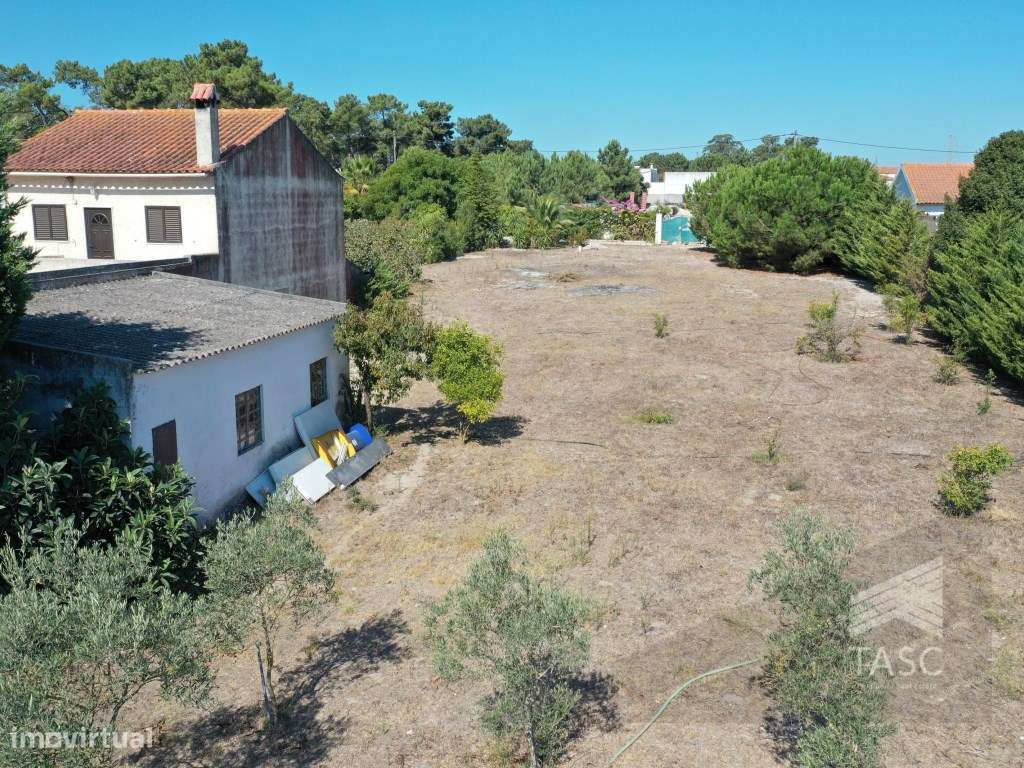 Moradia em Fernão Ferro - Grande imagem: 4/27