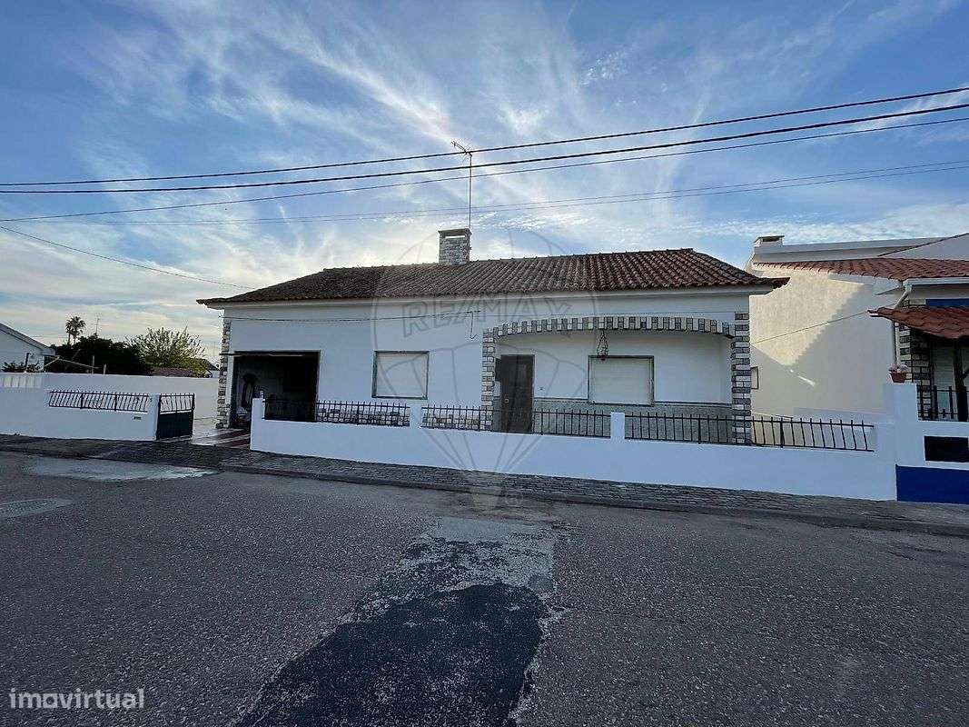 Moradia T2 para venda - Grande imagem: 2/7