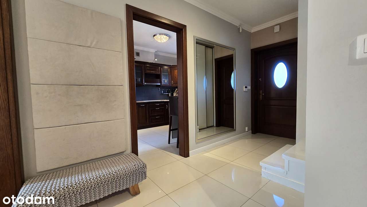 Wyjątkowy dom w atrakcyjnej lokalizacji – komfort, spokój i natura!-8