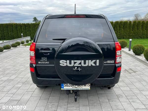 Suzuki Grand Vitara 2.0 - 6