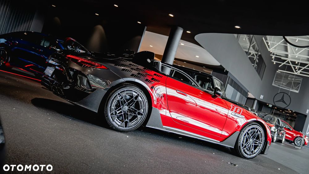 AMG PureSpeed, 1 z 250 szt., 4.0 V8 Biturbo, 585 KM, 800NM
