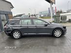 Volkswagen Passat - 5