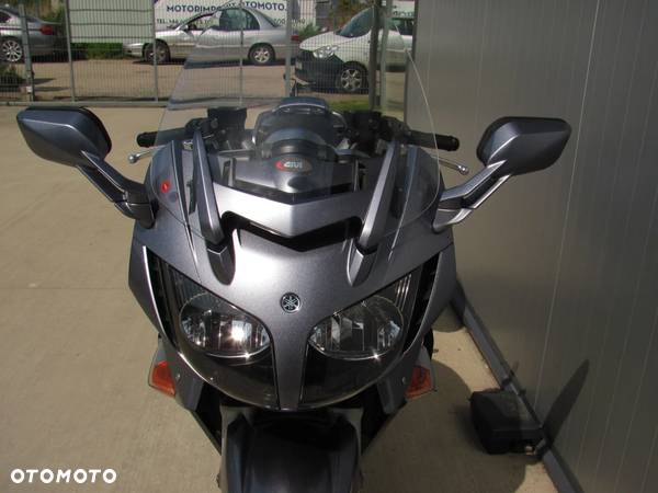 Yamaha FJR - 14