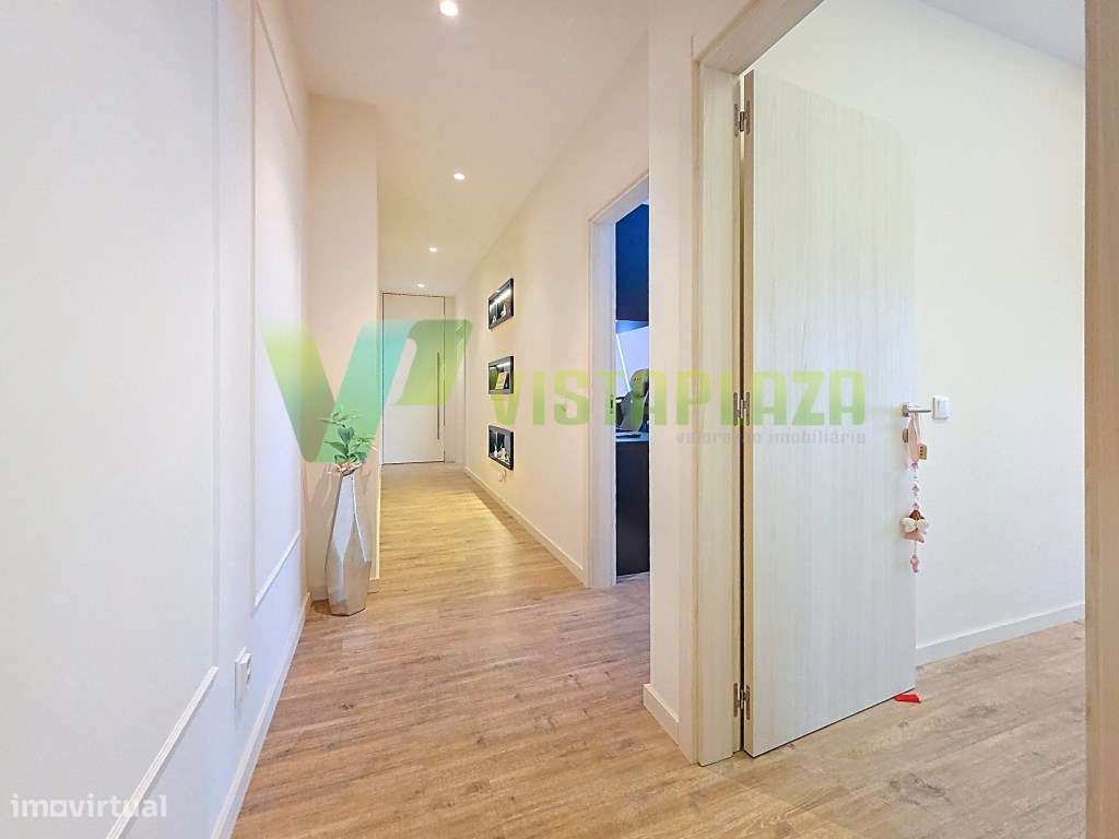 Apartamento T4 Acabamentos de Luxo na Urbanização do Fojo, Portimão-18