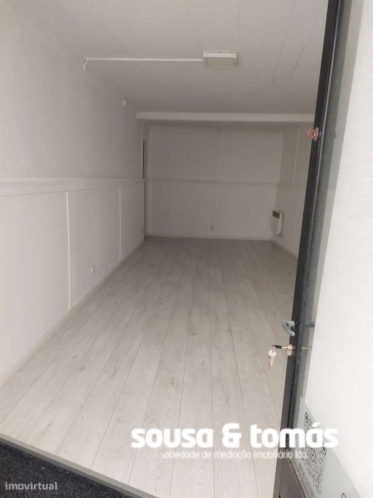 Loja  Venda em Leiria, Pousos, Barreira e Cortes,Leiria - Grande imagem: 3/5