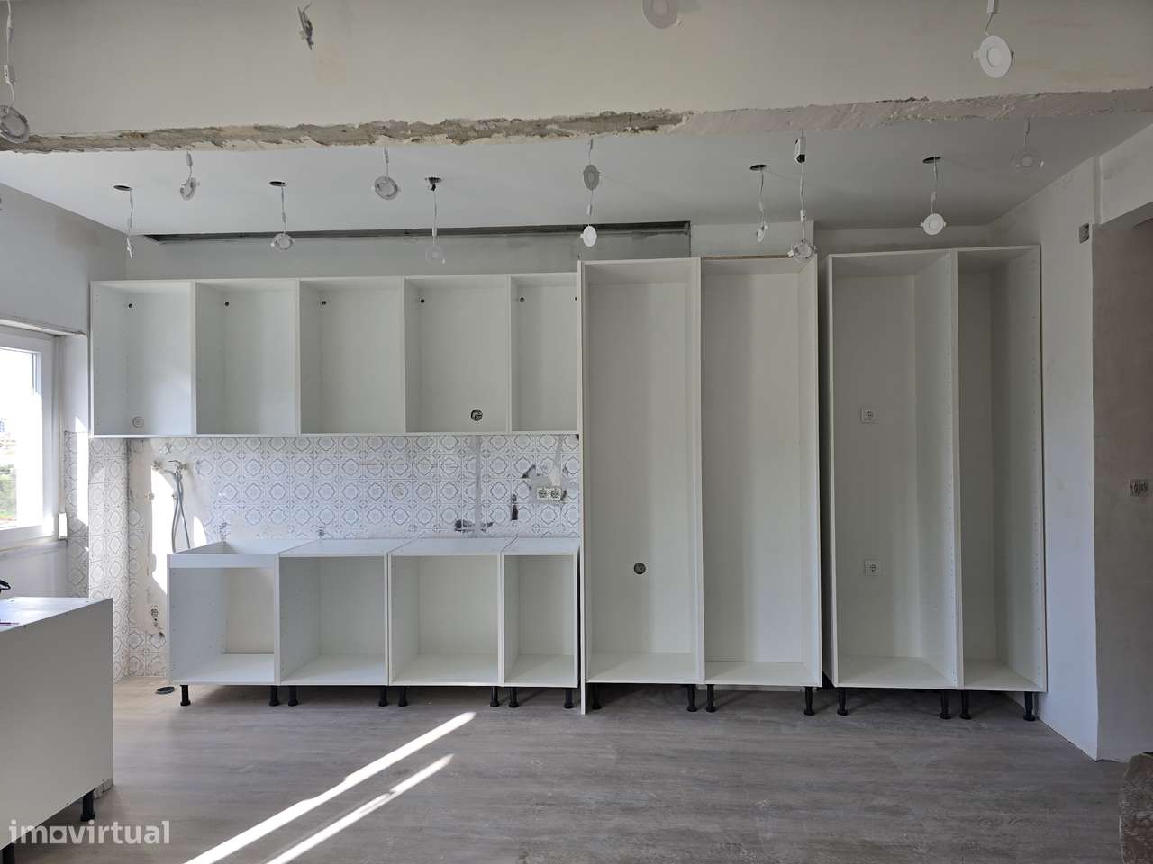 T2 totalmente remodelado | Suíte com walk-in closet | 3 varandas - Grande imagem: 3/38