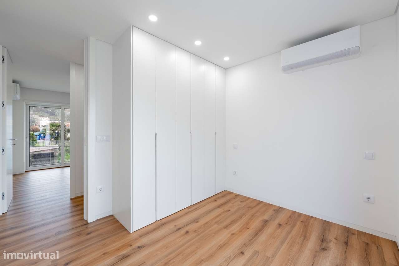 Apartamento T3 Novo com Terraço e Vista Senhora da Paz – Amares-12